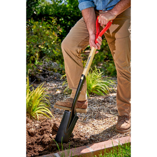 Corona SS16301  D-Handle Drain Spade