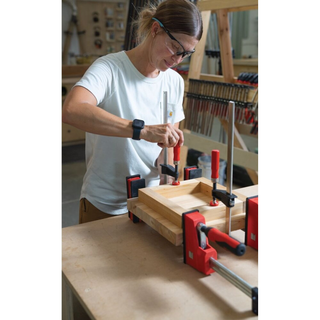 Bessey GSCC2.530 Clamp, clutch style, swivel pads, 2.5 In. x 30 In., 600 lb