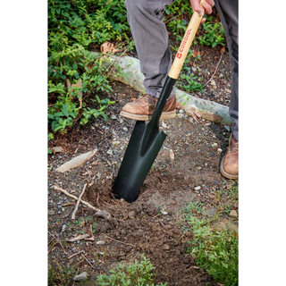 Corona SS 28010 Drain Spade Shovel, 15-Gauge, 30 in. Wood D-Grip Handle