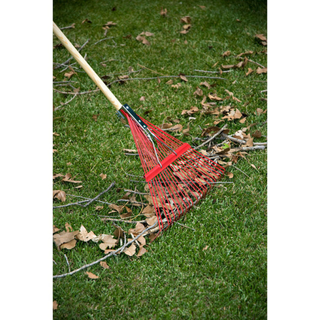 Corona RK 24002 · Spring Brace Rake - 22 Inch/22 Tines