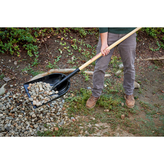 Corona SS 42001 #12 Plastic Western Scoop Shovel, 48 in. Wood Handle